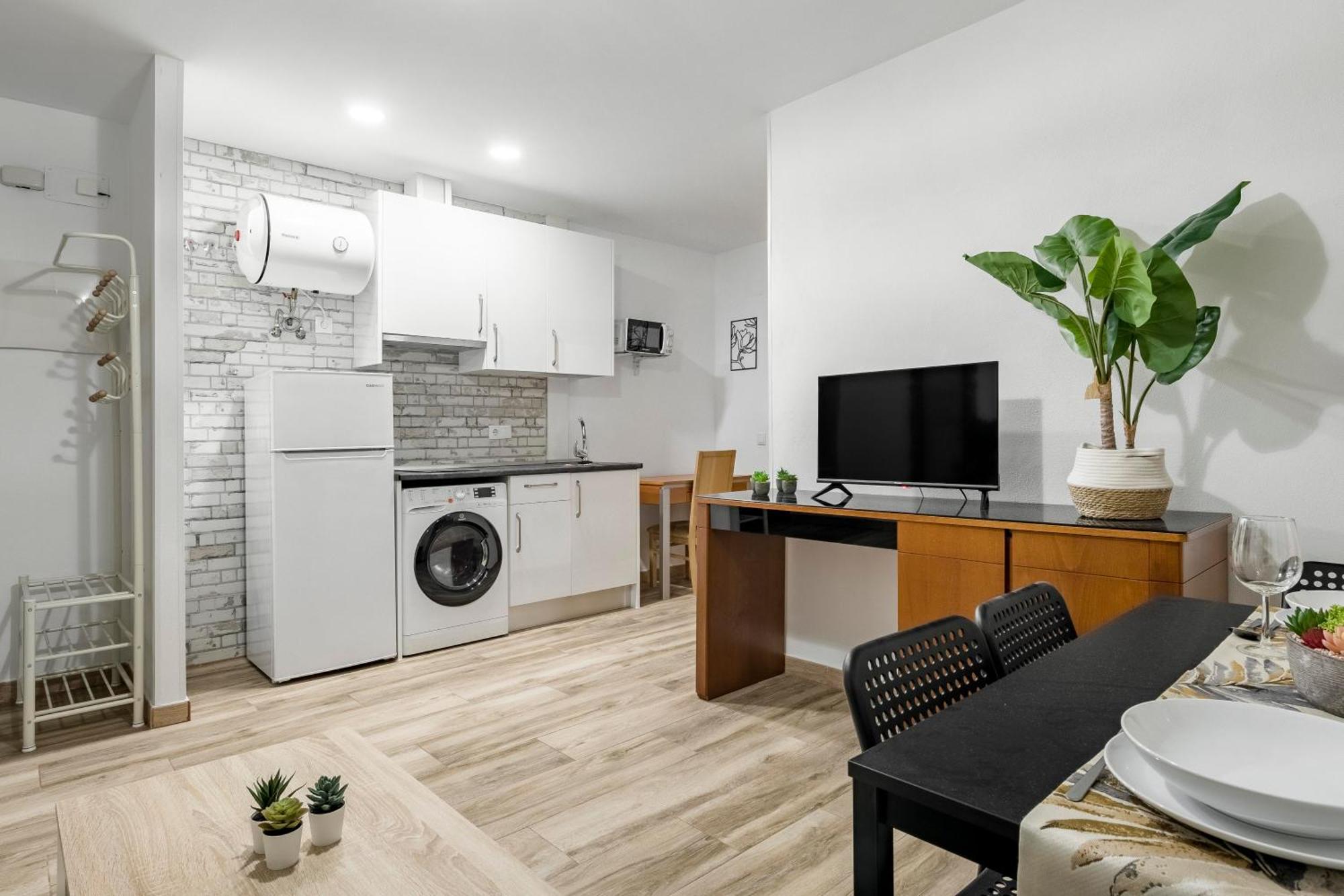 Charming Madrid Numancia Apartment Екстериор снимка